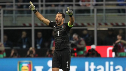 Buffon játszani szeretne